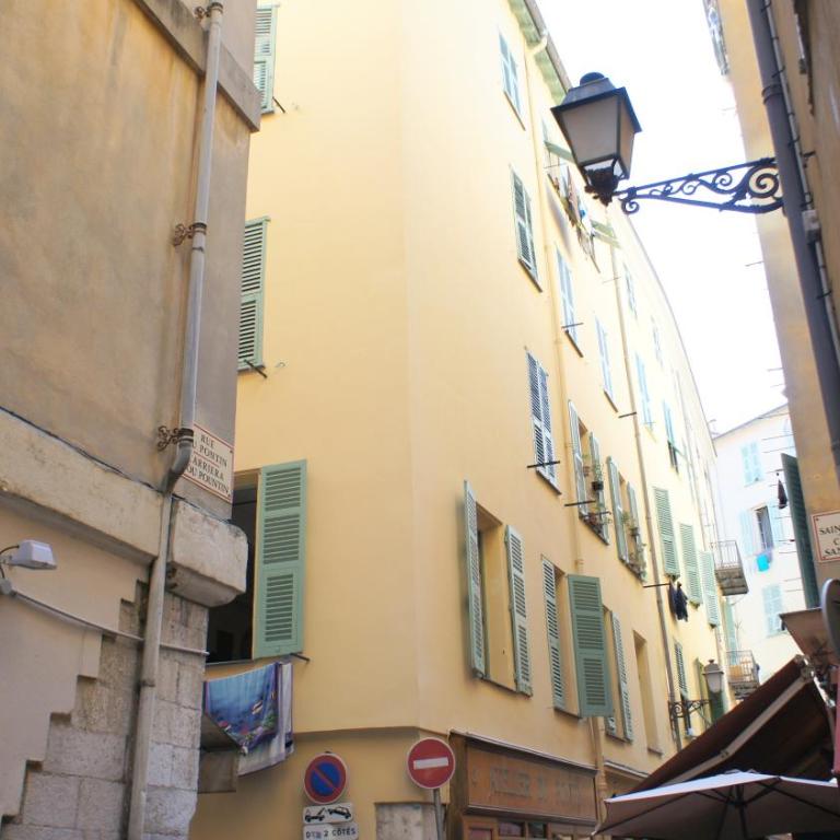 Ze Perfect Place - Vieux Nice - Exceptionnel Appartement - Calme et Terrasse avec vues - Apartment-no lift-5th floor - 44