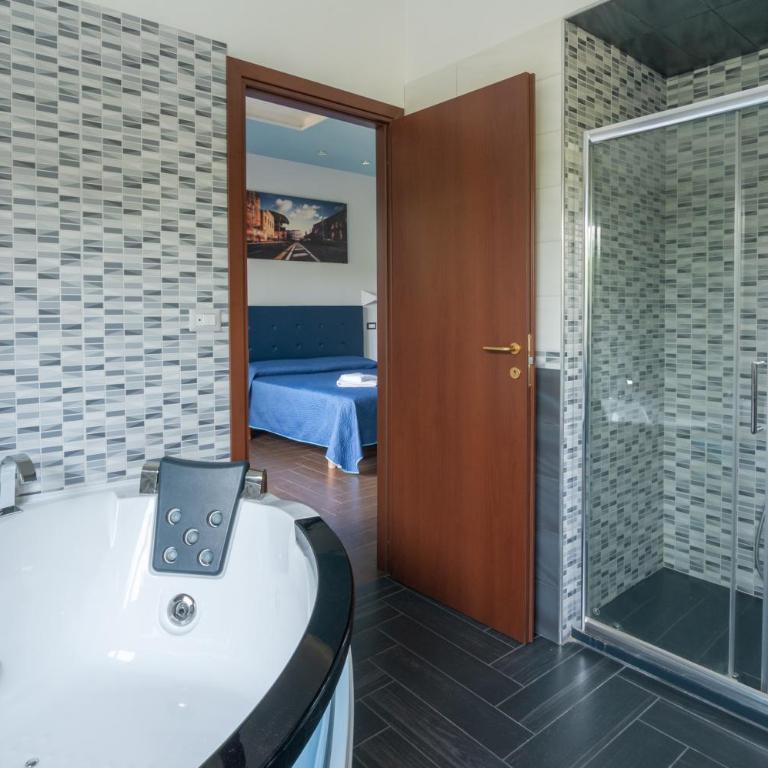 World Wide Bed - Prenestino - Chambre de Luxe Double ou Lits Jumeaux avec Baignoire Spa - 8