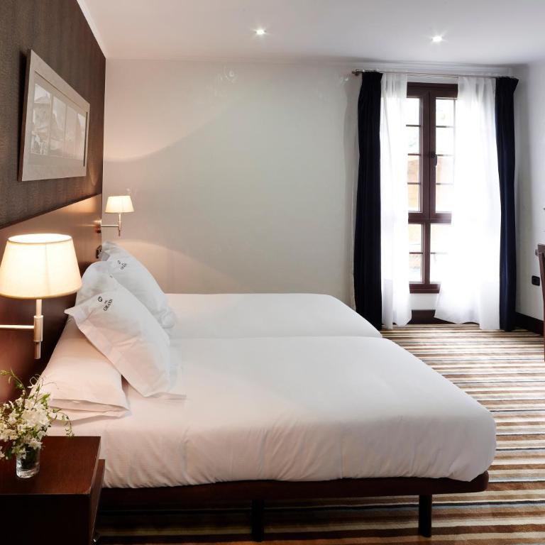 Hotel Granda - Habitación Estándar con aparcamiento - 5