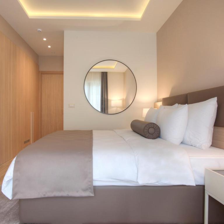 Hotel Villa Gracia - Standardna Dvokrevetna Soba sa Bračnim Krevetom/Zasebnim Krevetima - 30