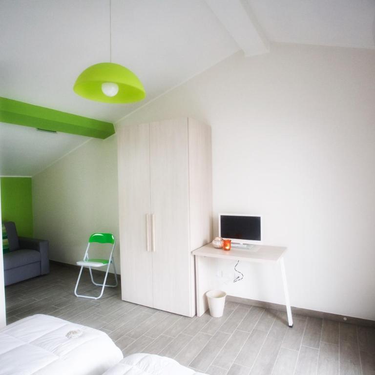 La Diletta - Camere di Charme - Camera Doppia con Letti Singoli con Letto Supplementare - 9