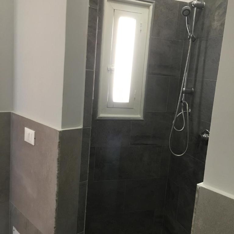 YooRoom - Double Room with Private Bathroom - 5