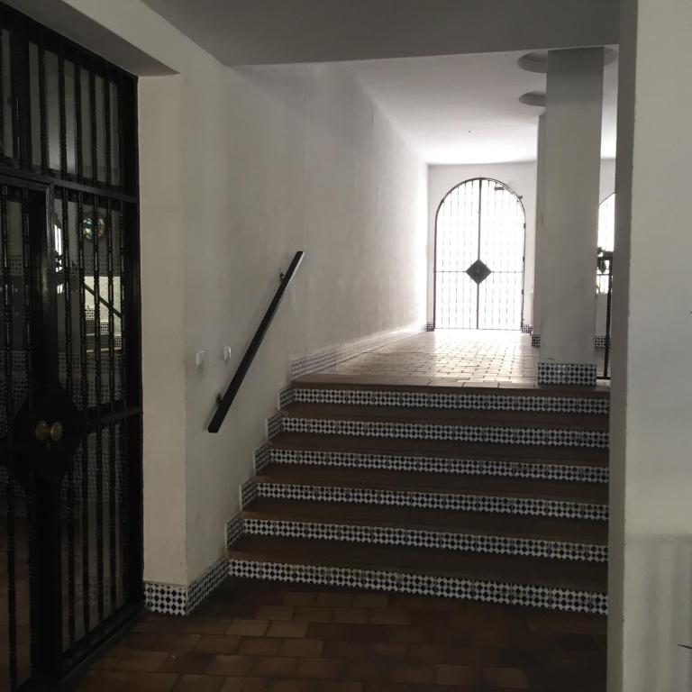 El Cortijuelo. Magnificent triplex terraced house with rooftop of 18m2, overlooking the sea. Parking - Vacation Home - 49