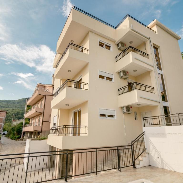 SunnyApartments - Apartman sa 1 Spavaćom Sobom - 2