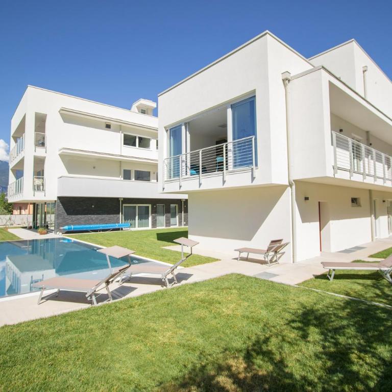 Residenza Cinisca - Appartamento con Vista Giardino - 1