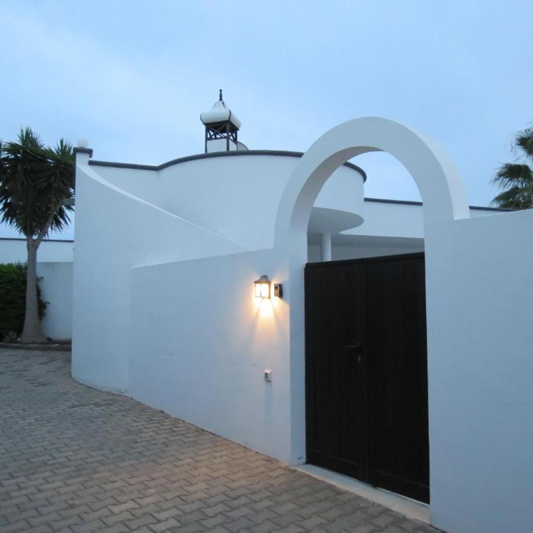 Sol y Luna - Heated pool - BBQ - car not essential - Three-Bedroom Villa - 2