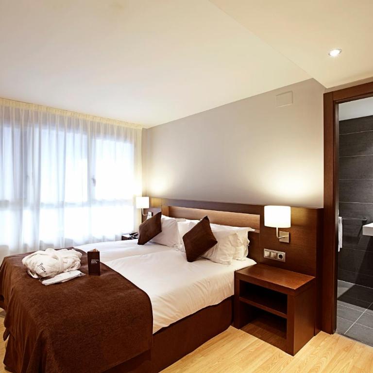 Hotel Concordia Barcelona - Comfort Double or Twin Room - 10