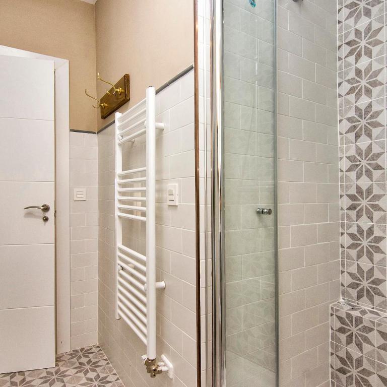 Bright & Elegant City Centre 3 bedroom Apartment - Apartment - 27