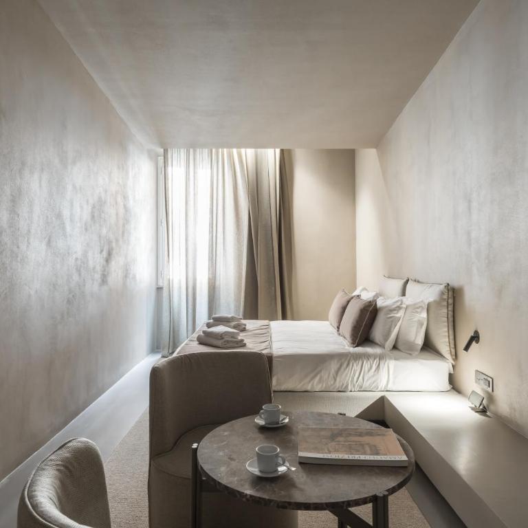Elysium Suites collection - Suite Tripla Superior con Vista su Piazza di Spagna - 17
