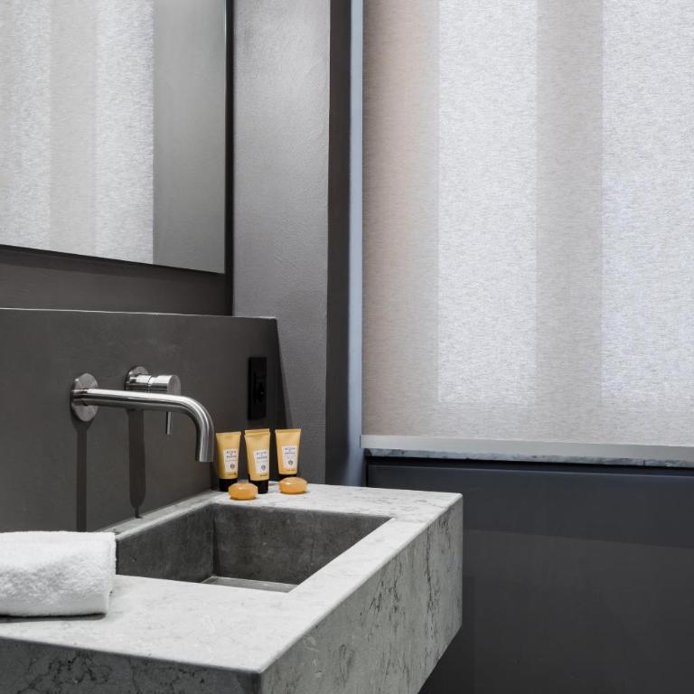 Elysium Suites collection - Suite Tripla Superior con Vista su Piazza di Spagna - 16