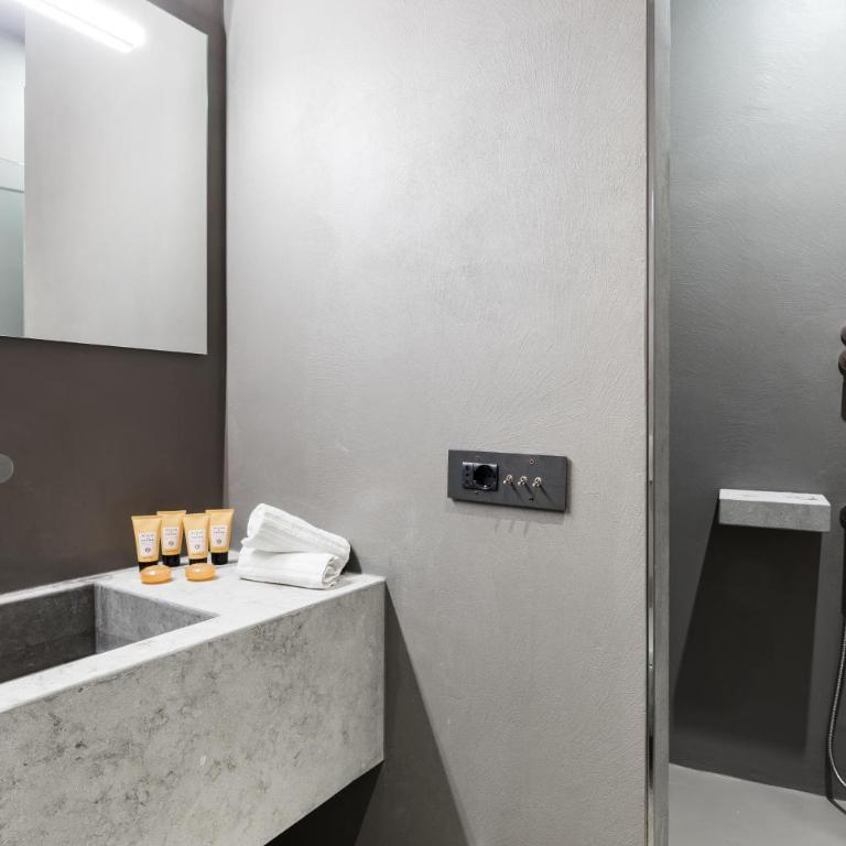 Elysium Suites collection - Suite Tripla Superior con Vista su Piazza di Spagna - 10