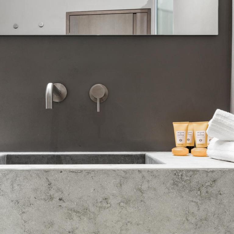 Elysium Suites collection - Suite Tripla Superior con Vista su Piazza di Spagna - 19