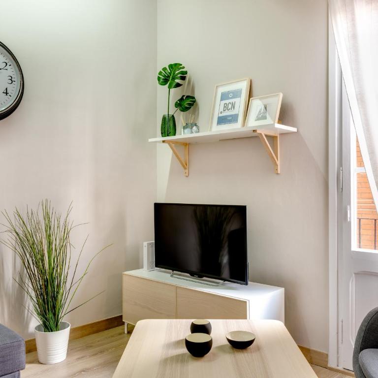 Renovated & Classic 3-Bedroom Sagrada Familia Apartment - Apartment - 6