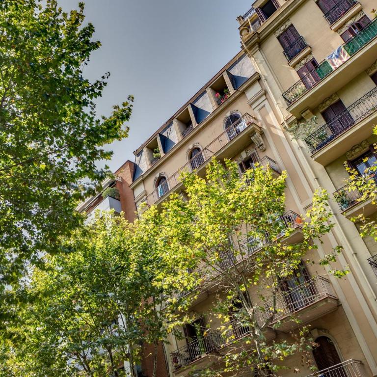Renovated & Classic 3-Bedroom Sagrada Familia Apartment - Apartment - 24