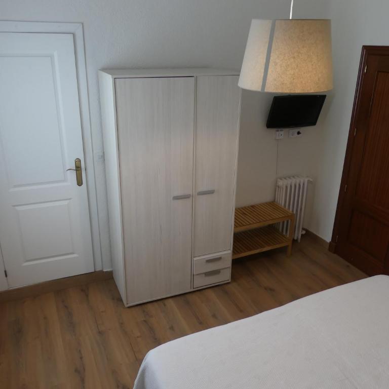 Hostal America - Camera Matrimoniale/Doppia con Letti Singoli - 1