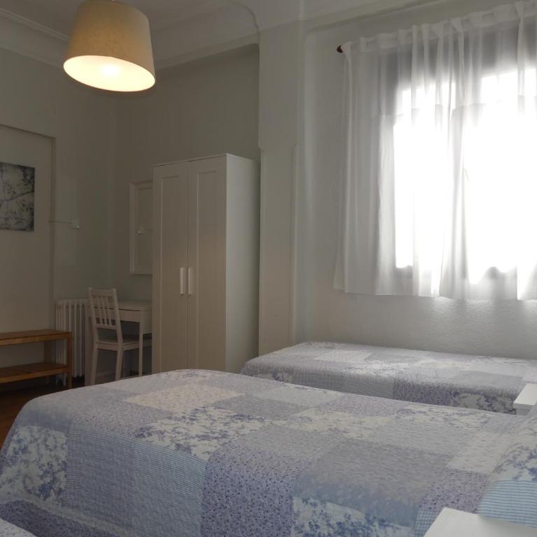 Hostal America - Camera Matrimoniale/Doppia con Letti Singoli - 3