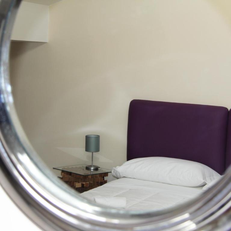 Urban Pop 2 BnB - Double Room with Private Bathroom - 3