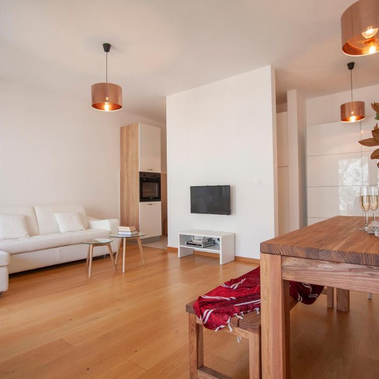 Aria Apartments - One-Bedroom Apartment with Sea View - 13