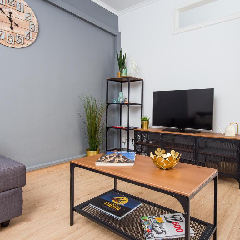 Lovely and Convenient Sagrada Familia Apartment - Apartment - 4
