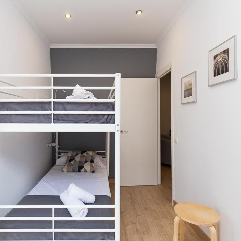 Lovely and Convenient Sagrada Familia Apartment - Apartment - 12