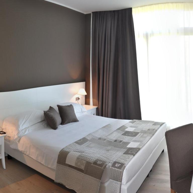 Tullio Hotel - Chambre Double ou Lits Jumeaux Supérieure - Vue Directe sur Lac - 3