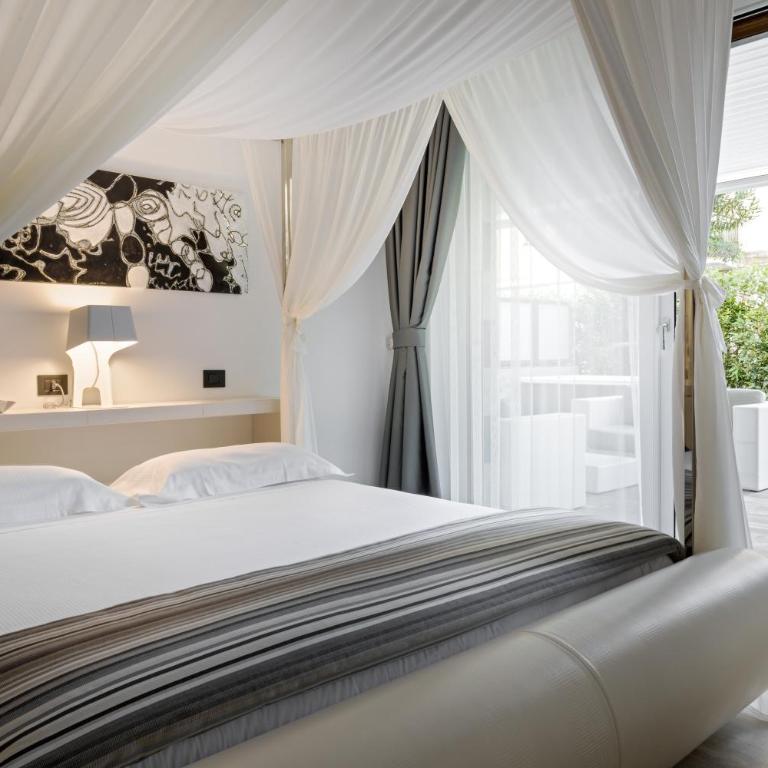 LHP Hotel Santa Margherita Palace & SPA - Suite Luxury con Vasca Idromassaggio Jacuzzi® e Accesso Spa - Edificio Separato - 3