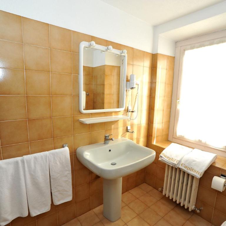 Hotel Capitani - Camera Tripla - 4