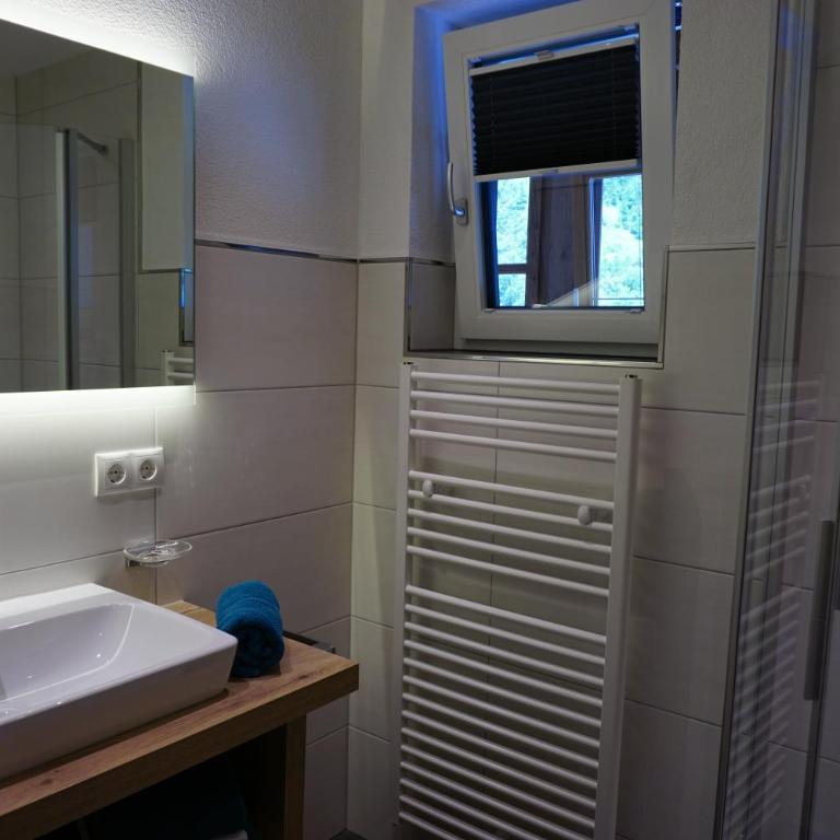 Haus Bergheimat - Apartment mit 2 Schlafzimmern mit Terrasse - 2 - 10