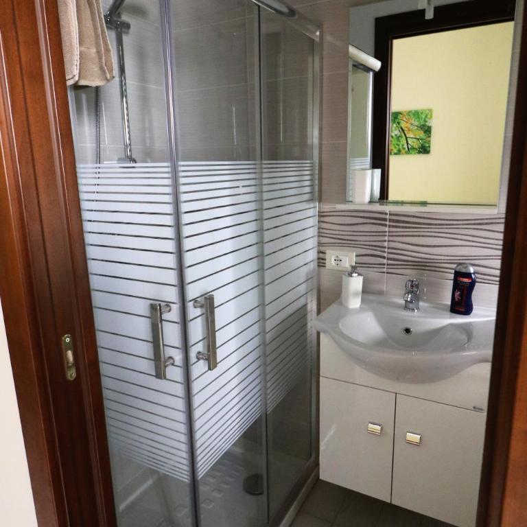 B&B d'Orleans - Double or Twin Room with Balcony - 16