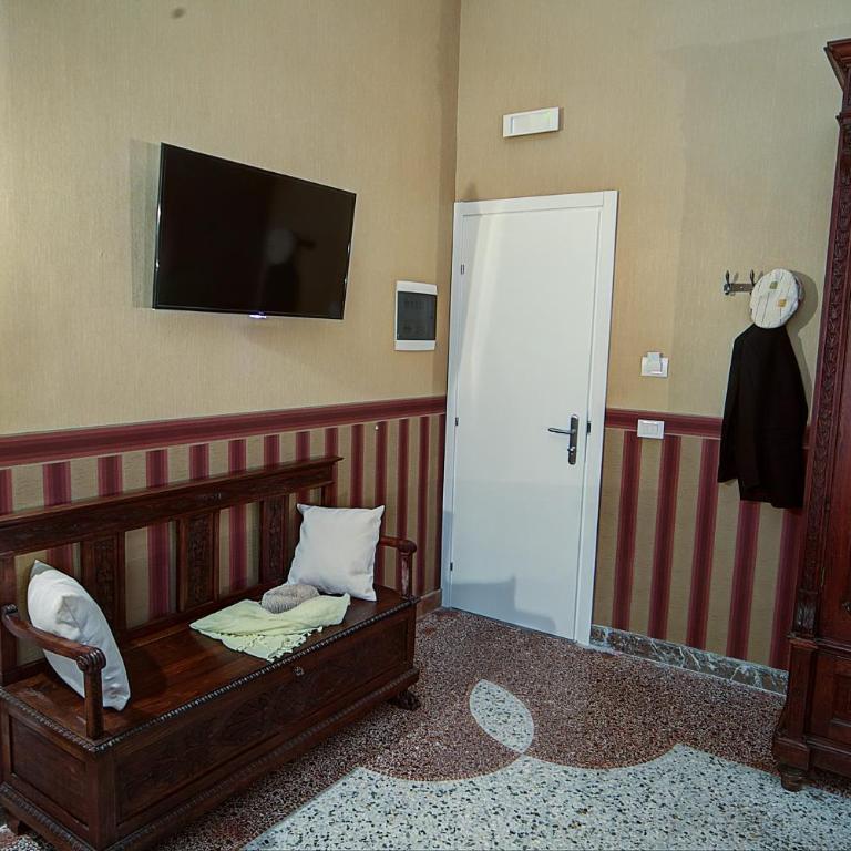 Palermo Gallery - Double Room - 8