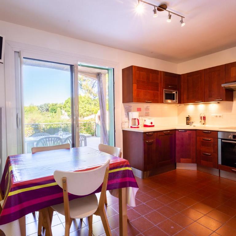 T3 Rez de Jardin,Piscine Privée - Appartement - 9