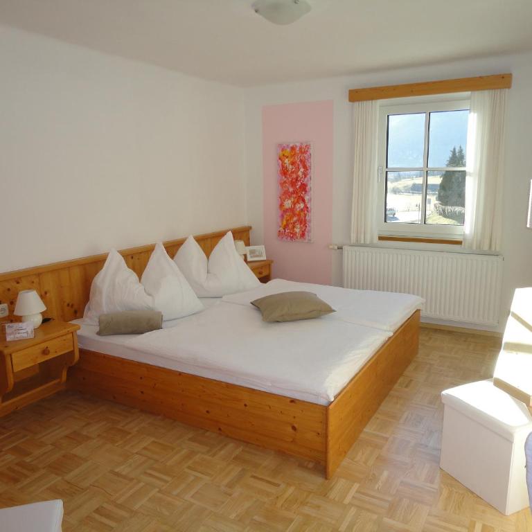 Wohlfühl-PENSION KREISCHBERG - Doppelzimmer mit Bergblick - 1