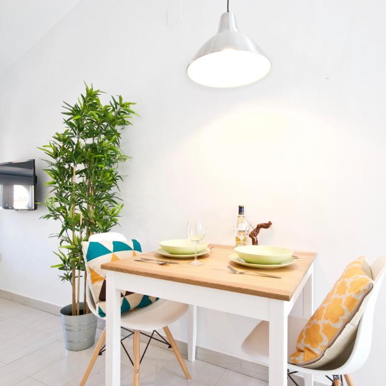 MalagaUrbanRooms - Central Suites - Apartamento Ático - 7