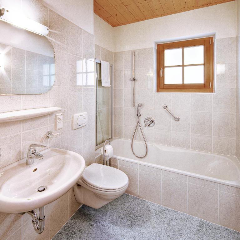 Ferienhof "Lindenhof" - Appartamento con 2 Camere da Letto, Balcone e Terrazza - 4