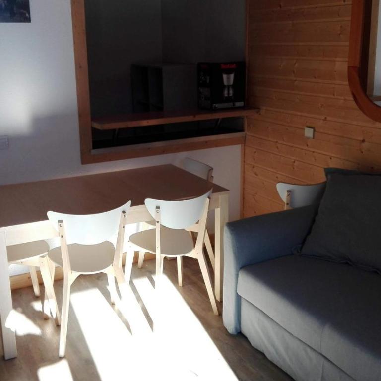 Duplex Apartment Right At The Ski Lift Tracks - Apartment with Mountain View - 34