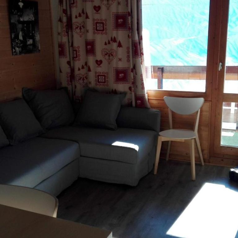 Duplex Apartment Right At The Ski Lift Tracks - Apartment with Mountain View - 35