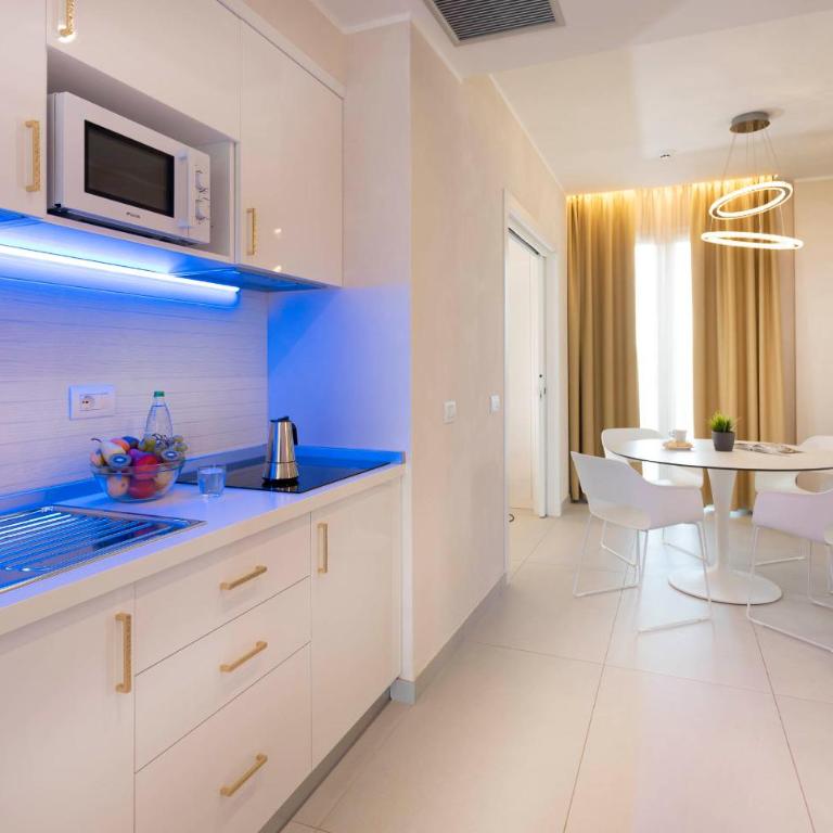 White Suite & Apartments - Appartamento Attico - 31