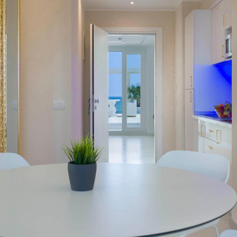 White Suite & Apartments - Appartamento Attico - 32