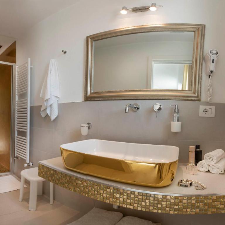 White Suite & Apartments - Appartamento Attico - 38