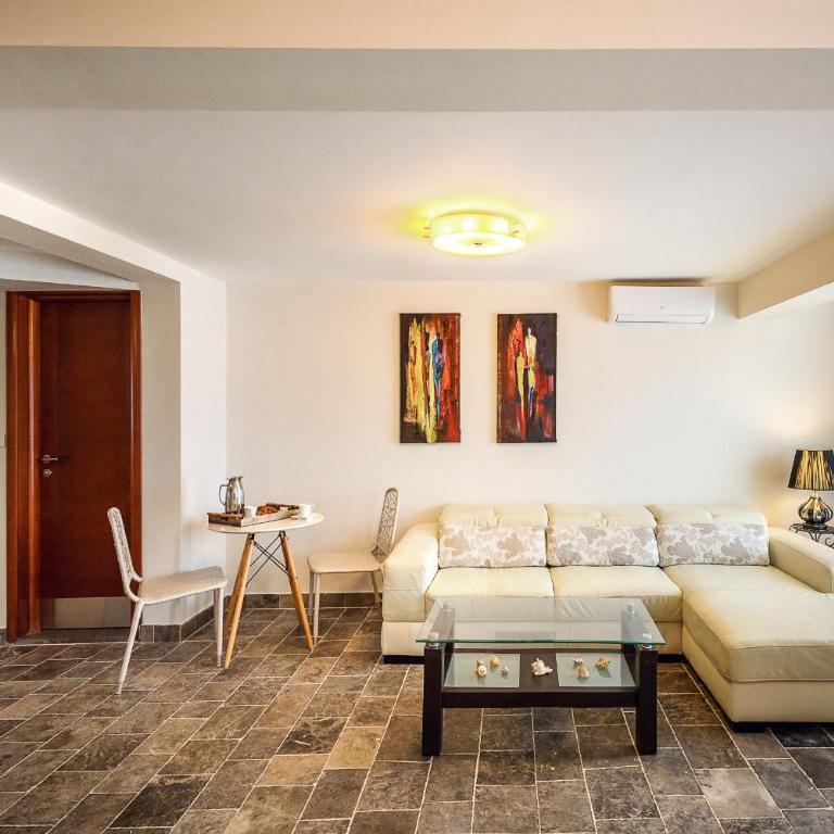 Santorini Apart - Studio with Sea View - 5