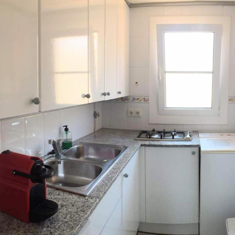 Apartamento a 150 metros de la playa en la Fosca - Apartamento - 23
