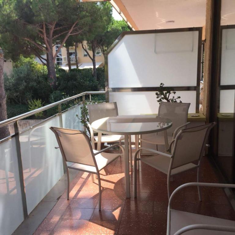 Apartamento a 150 metros de la playa en la Fosca - Apartamento - 8