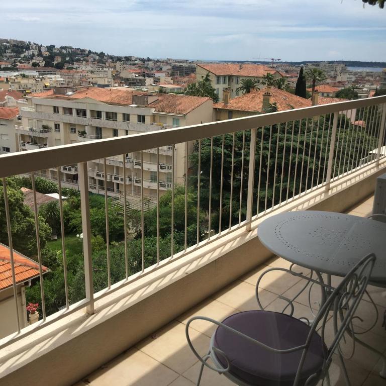 Cannes: Agréable 2 pièces vue mer panoramique - Appartement - 10