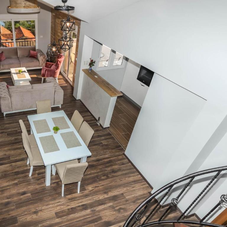 JR Luxury Apartment - Superior Apartment - 11