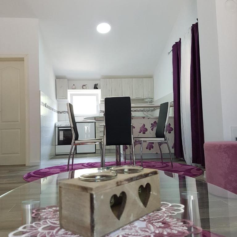 Apartment Jelena Sutvara - Apartment - 1