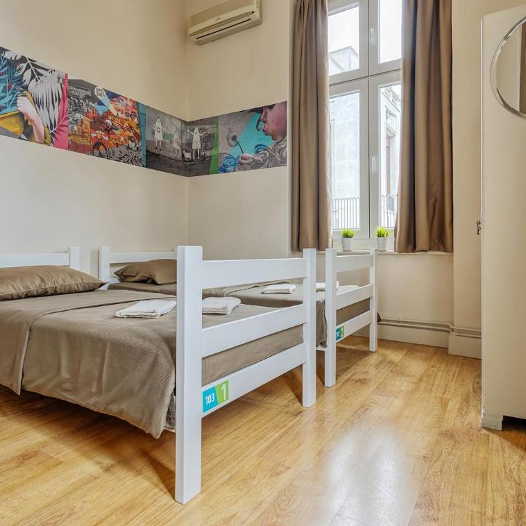 Booking BnB - Dvokrevetna Soba sa Bračnim Krevetom / 2 Zasebna Kreveta i Sopstvenim Spoljnim Kupatilom - 5