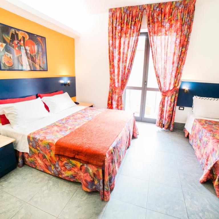 Hotel Raphael - Camera Tripla - 1
