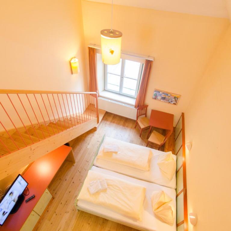 JUFA Hotel Murau - Self Check-in - Comfort Vierbettzimmer - 2