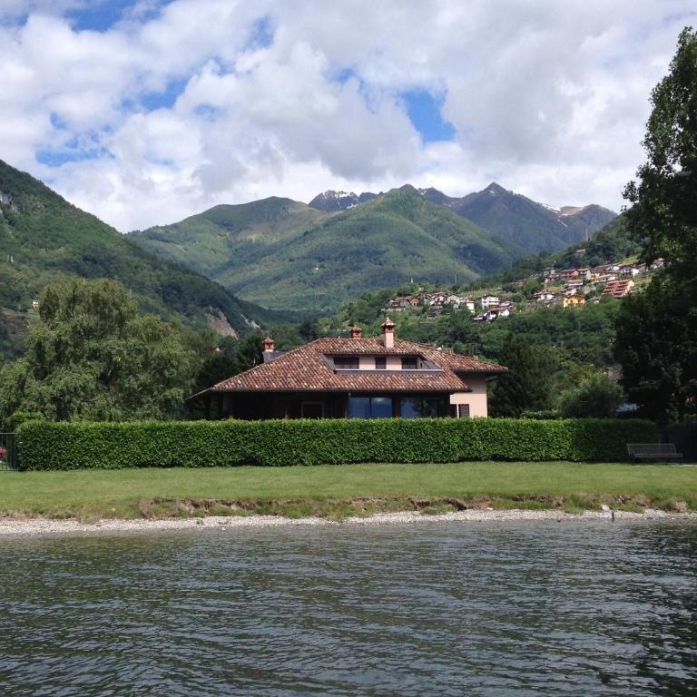 Villa Rita - Appartamento con 2 Camere da Letto e Vista Lago - 1