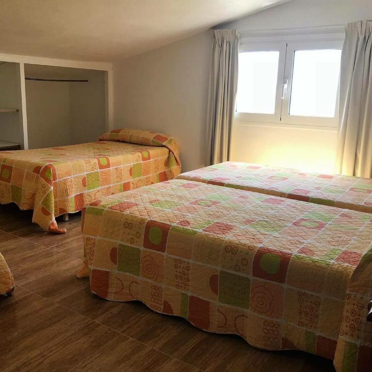 Paradise Ebro 2 - Seven-Bedroom House - 33